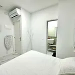 Retreat: Ocean View & Modern Comfort 3*