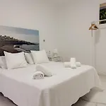 Lejlighedshotel Retreat: Ocean View & Modern Comfort 3*