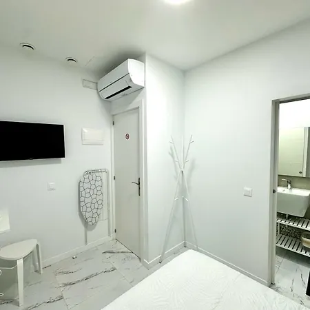Retreat: Ocean View & Modern Comfort Aparthotel 3*