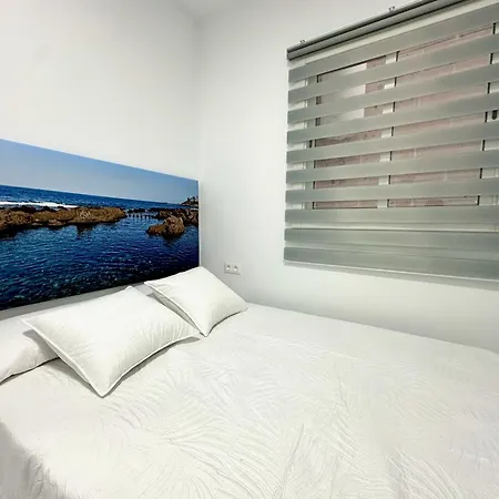Aparthotel Retreat: Ocean View & Modern Comfort 3*