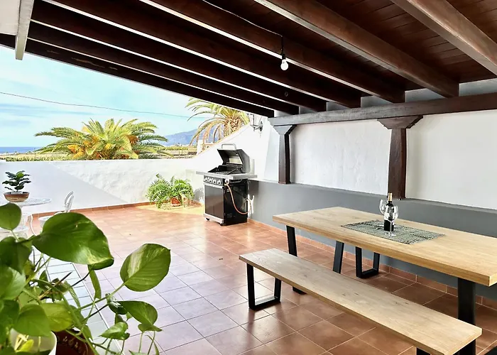 Retreat: Ocean View & Modern Comfort 아파트호텔