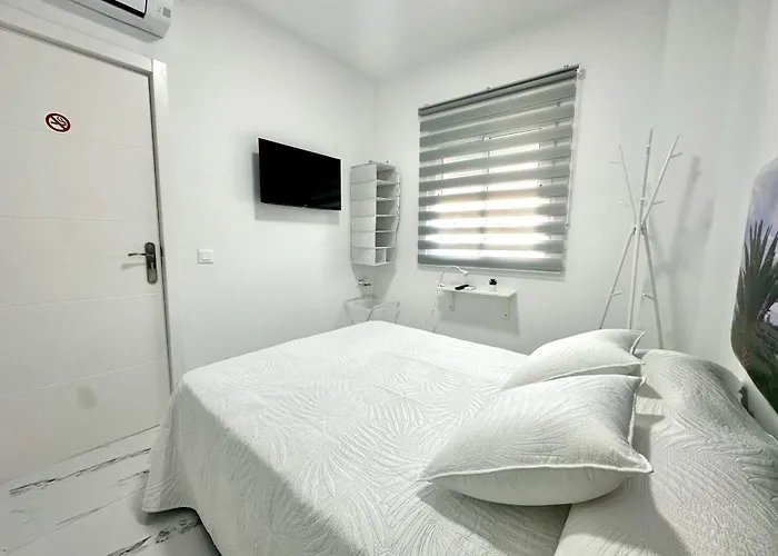 Retreat: Ocean View & Modern Comfort 3* Alcalá