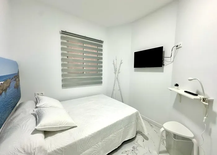 Retreat: Ocean View & Modern Comfort 3* Alcalá