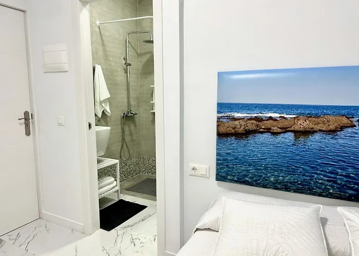 아파트호텔 Retreat: Ocean View & Modern Comfort Alcalá